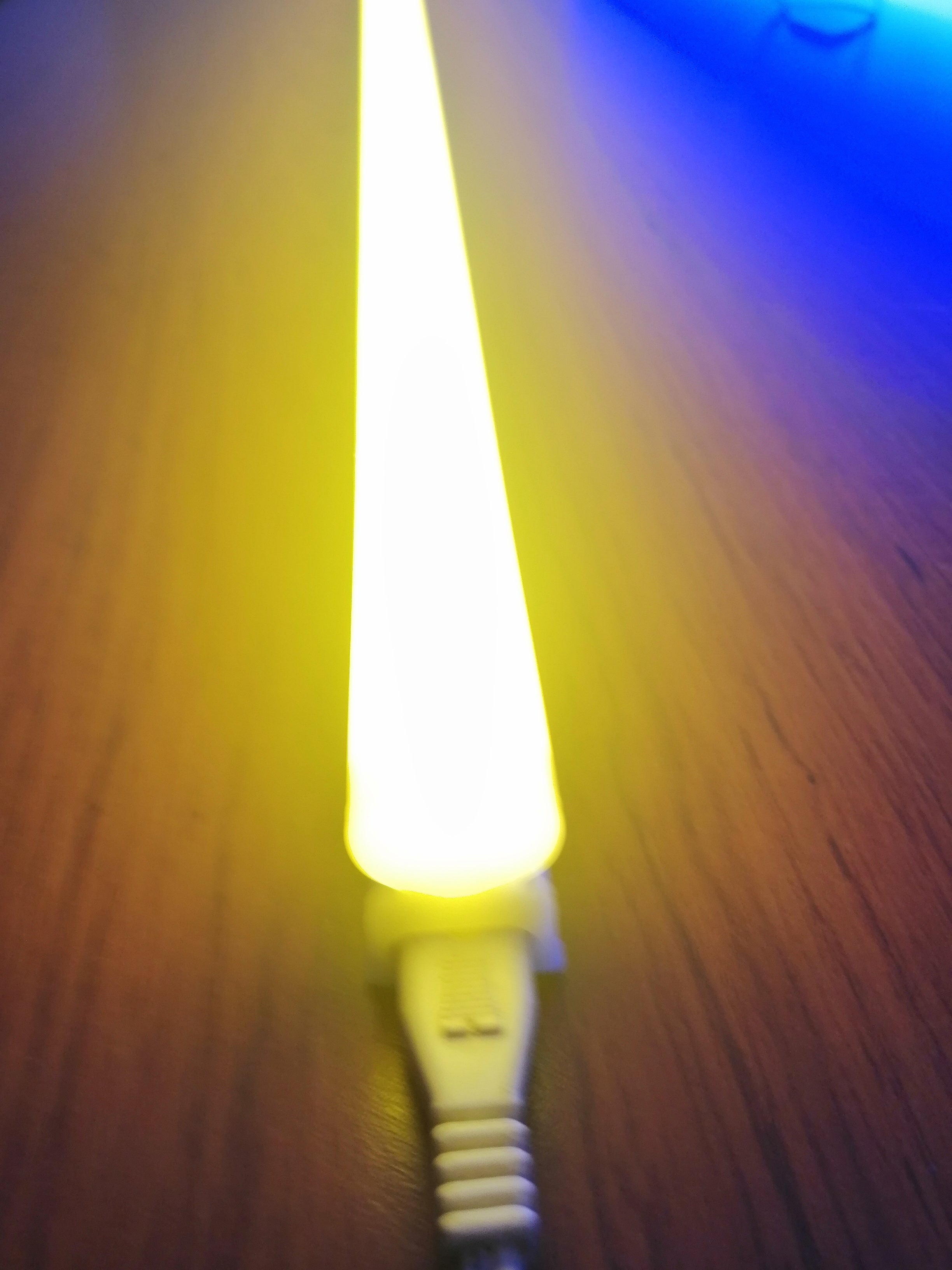 Lámpara LED interconectable Colores (TL18LED)